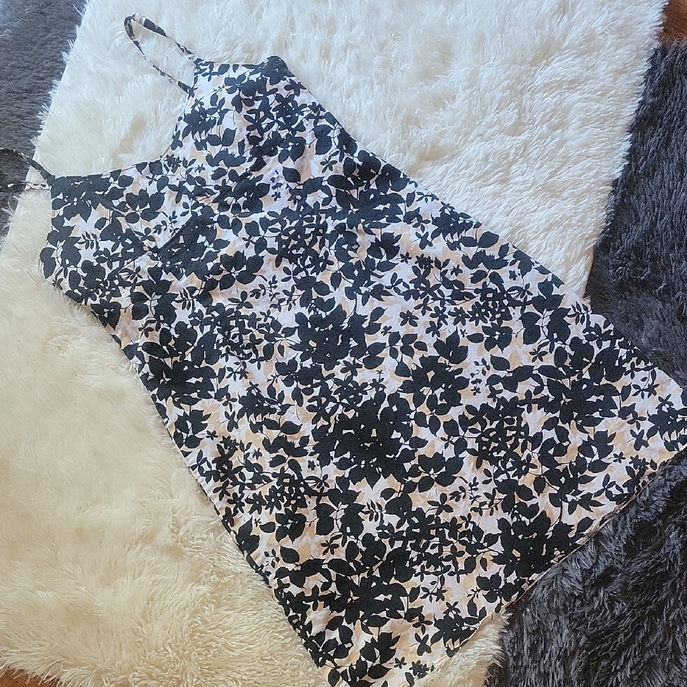 🦜Old Navy Black and Tan Floral Dress